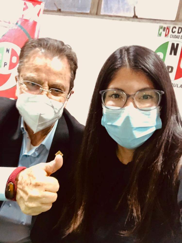 Hoy Susana Oliver Sria. Técnica en representación del Presidente Manuel Belmont de la JP CDMX, se reunió con la @cnop_cdmx, donde el concejal Jorge Garcia dio a conocer la agenda de trabajo; escuchó las necesidades y propuestas de los jóvenes para trabajar en CDMX
#SomosJP