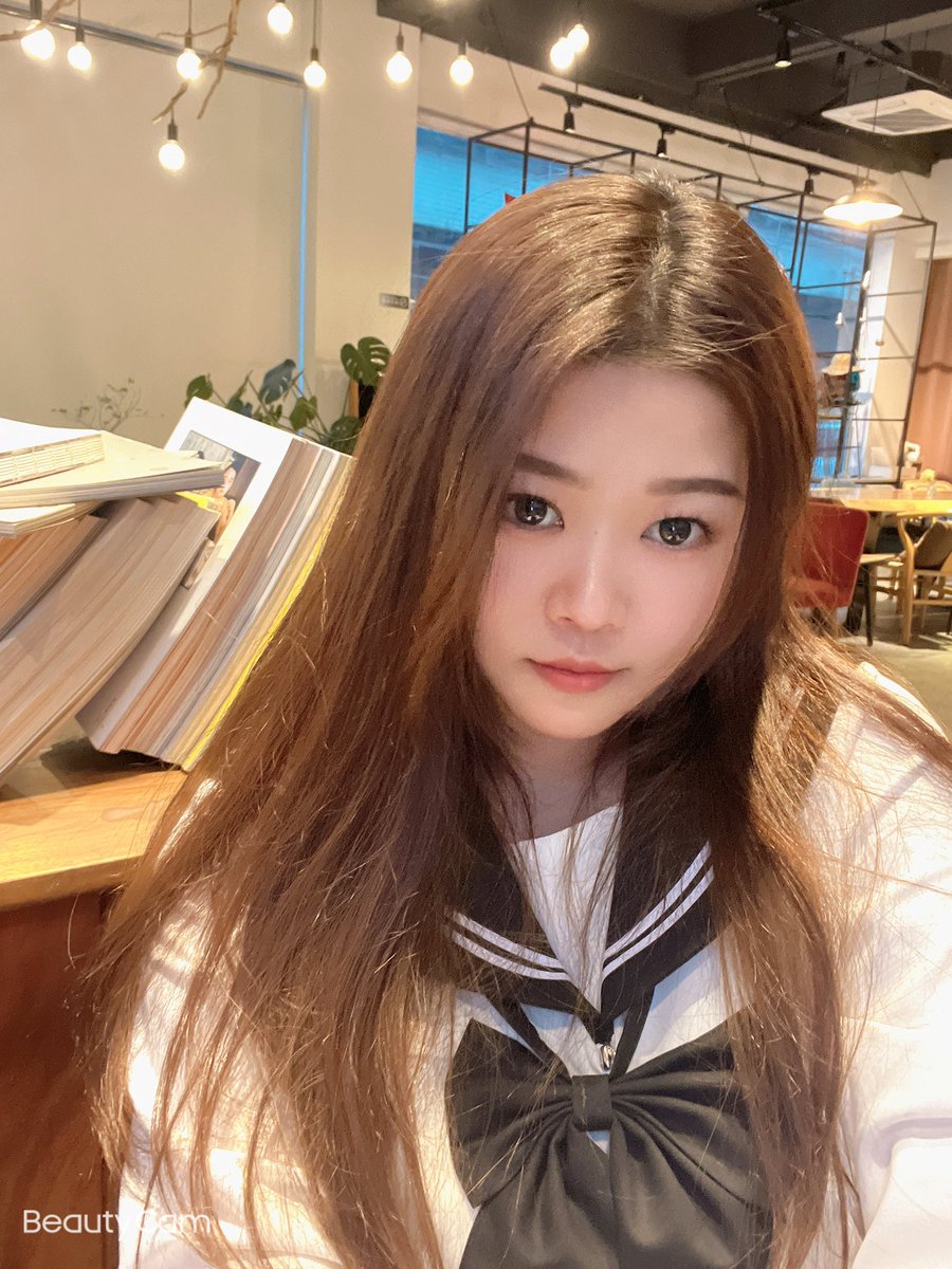 juzi66666's tweet photo. Web3.0&amp;web2.0 me.@mdyy0404 @V1JeromeLoo @ChinaChic_NFT 🀄️🥰 https://t.co/m7e61UspAC