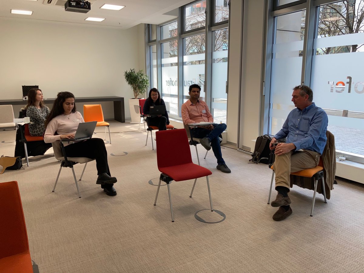 LimnoPlast's tweet image. Here we are- #LimnoPlast#Network#Event in Berlin! Great to have you here @Fraunhofer Forum! Intense hybride #workpackage meetings in the making!