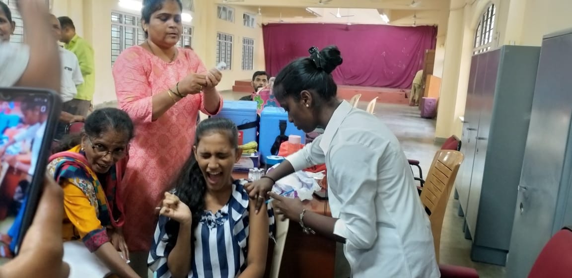 shishir joshi (@joshishishir) on Twitter photo Vaccination is a family affair:) <a href="/projectmumbai1/">Project Mumbai</a> team along with <a href="/mybmc/">माझी Mumbai, आपली BMC</a> and <a href="/mybmcWardRS/">Ward RS BMC</a> vaccinates a 12 year old who is all tears, but supported caringly by teachers and parents at #Ekveeravidyalaya in Kandivali #Mumbai on #Friday Vaccination is a family affair:) <a href="/projectmumbai1/">Project Mumbai</a> team along with <a href="/mybmc/">माझी Mumbai, आपली BMC</a> and <a href="/mybmcWardRS/">Ward RS BMC</a> vaccinates a 12 year old who is all tears, but supported caringly by teachers and parents at #Ekveeravidyalaya in Kandivali #Mumbai on #Friday