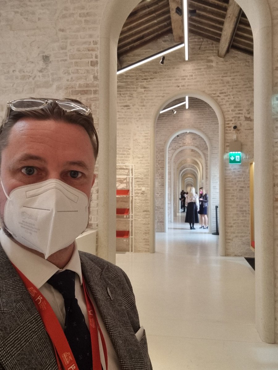 DuncanLumsden's tweet photo. Open at last. #procuratievecchie #thehomevenice 

I hope all PR gigs are like this. Could get used to it. https://t.co/Ivv2pbVVGD