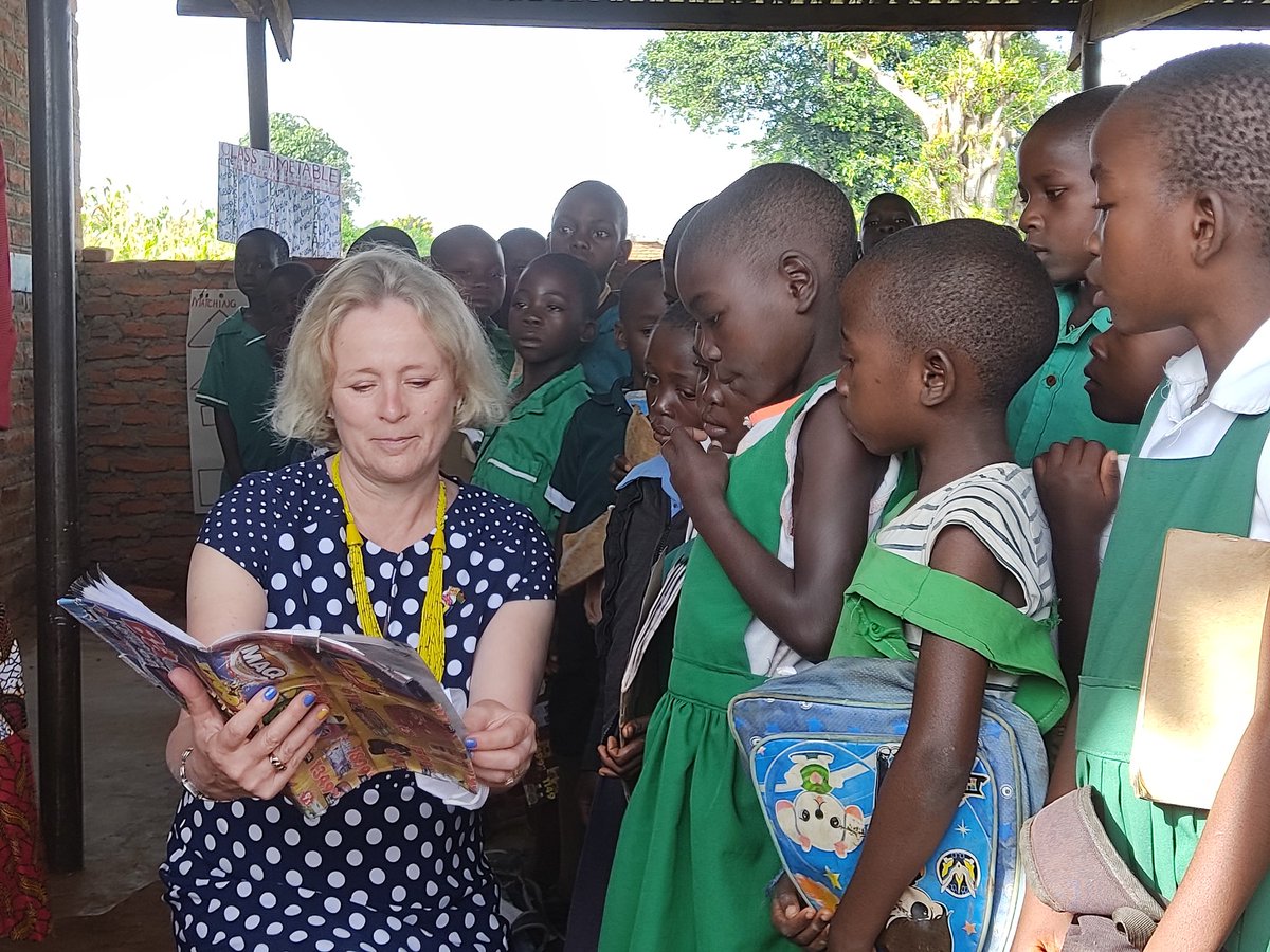 #UK Minister for Africa, Latin America and the Caribbean, <a href="/vickyford/">Vicky Ford</a> accompanied by Minister of #Education, Hon. Agnes NyaLonje Friday visited Mchedwa Primary School in Lilongwe where she participated in the National Numeracy Programme (NNP) classroom observation &amp; planted a tree