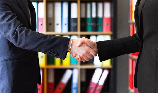 ➡️¿Eres una empresa y quieres saber lo que está patentando tu competencia?
🙌 ¡Pídenos un informe de #patentes, totalmente gratuito para entidades andaluzas! 
💻Más información aquí: juntadeandalucia.es/organismos/ide…
#PropiedadIndustrial #competitividad