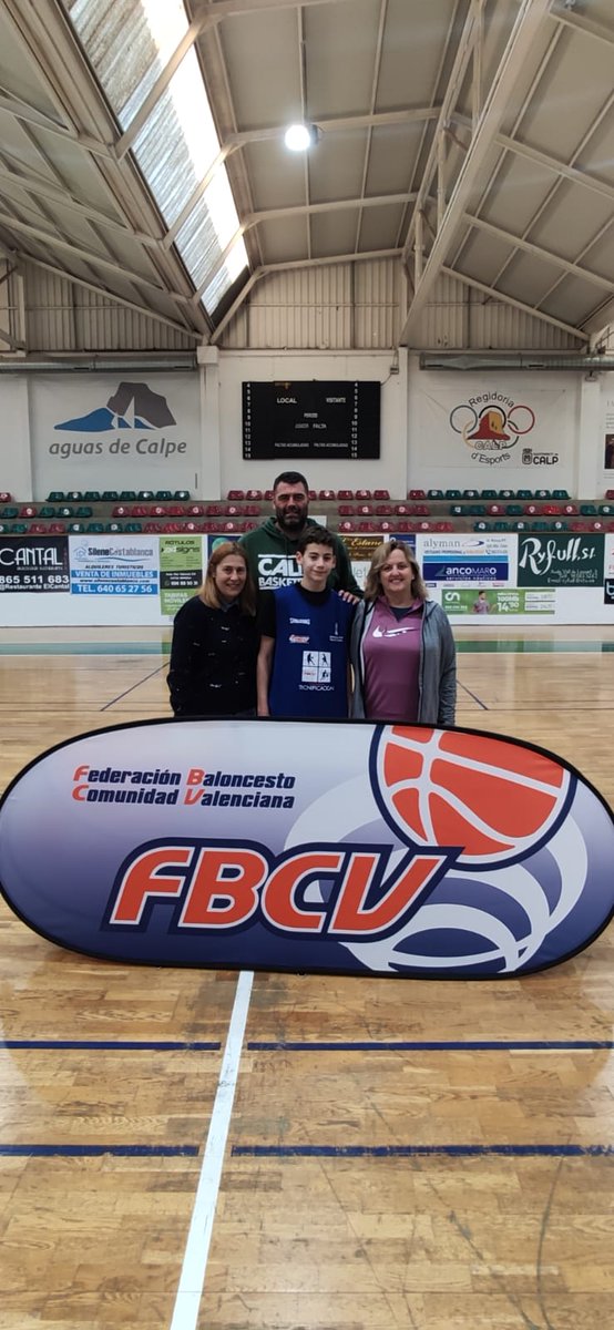 calp_ayto's tweet photo. 🏀#Calp va acollir ahir la concentració preparatòria del Campionat d'Espanya de seleccions autonòmiques de bàsquet en la categoria d'aleví, infantil i cadet.🏀El calpí Andrés Crespo participa en el Campionat d'Espanya amb la selecció aleví.
#OrgulldeCalp @fbcv_es https://t.co/JRf3OHTGHy