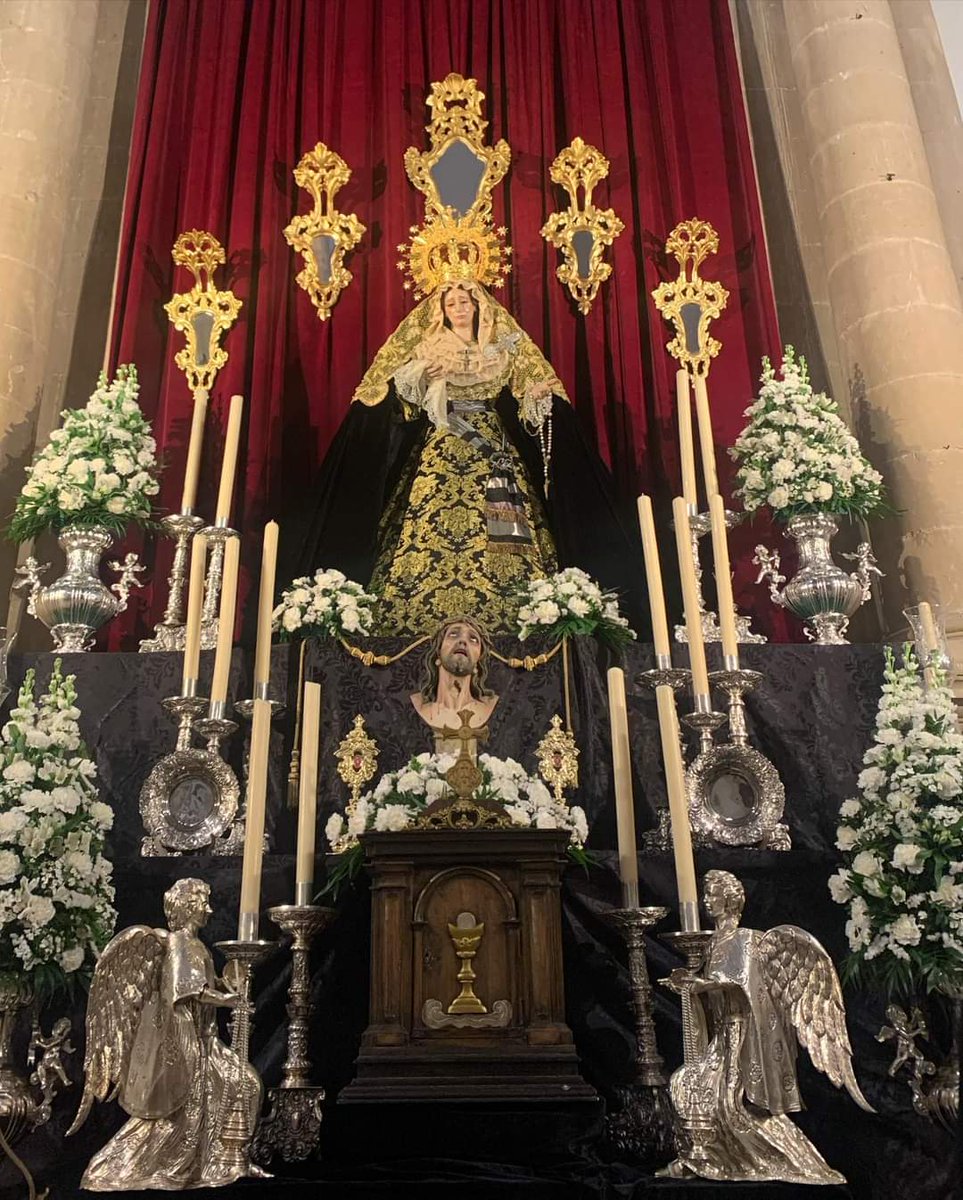 HdadObediencia's tweet photo. "Señora y Madre nuestra de los Dolores: tú estabas serena y fuerte junto a la cruz de Jesús. Ofrecías tu Hijo al Padre para la redención del mundo."

VIERNES DE DOLORES https://t.co/jAotSON6ke