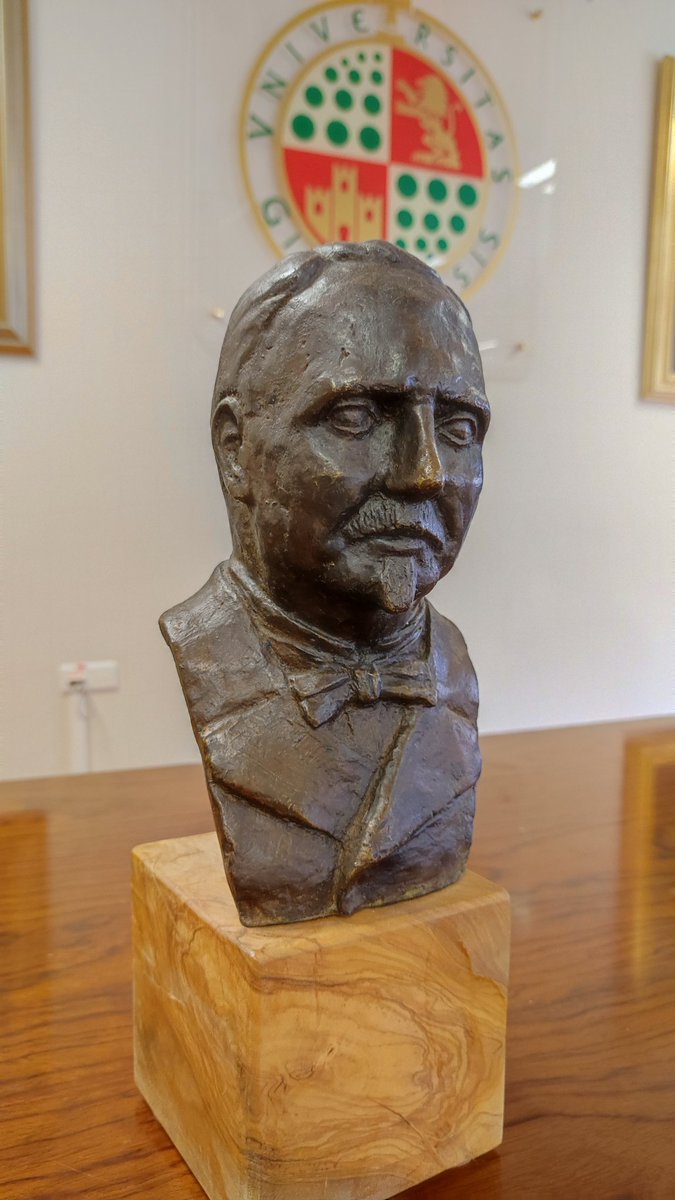 ujaen's tweet photo. La @ujaen falla hoy los ganadores la 19ª edición del Premio Internacional Francisco Coello, dirigido a TFG y TFM de la Ingeniería Geomática, y organizado por la @epsjaen en colaboración con el @VicProyec https://t.co/pcqZx5hR6F