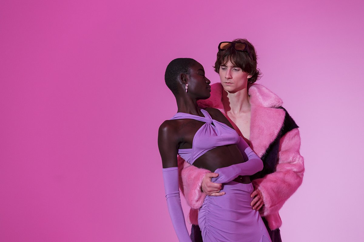 VICTOR VON SCHWARZ: ‘Entendemos la belleza como algo puro y cute’. Hablamos con el diseñador catalán sobre su nueva colección LA TRIADA, presentada en el <a href="/080_bcn_fashion/">080 Bcn Fashion</a> vein.es/victor-von-sch…