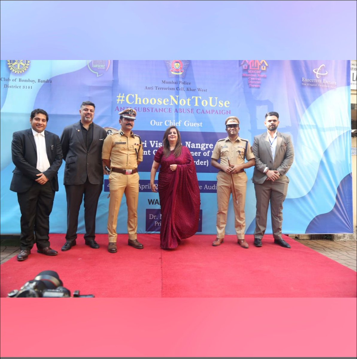 BKScitizengroup's tweet photo. #ChooseNotToUse
On this occasion of World Health Day, We collaborated with @MumbaiPolice, @MNCDFbombay, @Rotary Bombay & @RdNational College & organised an Anti Substance Abuse programme for students across 50 colleges in Mumbai. https://t.co/wZ9bdx7JEp