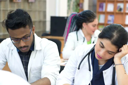 news18dotcom's tweet photo. #NEET 2022 Aspirants Demand Postponement, Claim not Enough Time to Prepare https://t.co/8wFFr7FMwl https://t.co/etQKiikgcK
