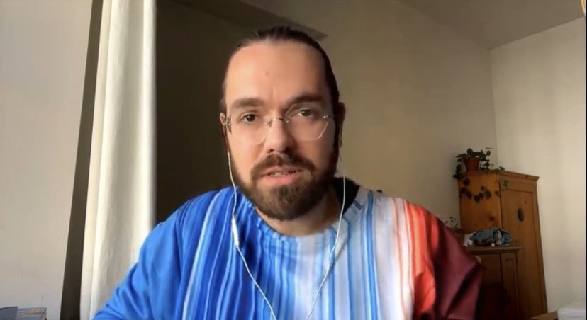 DialogBDP's tweet photo. @HendrikHse beobachtet zunehmende Offenheit und Vertrauen von VerbraucherInnen gegenüber Wissenschaftlern die neutral und authentisch über komplexe Themen informieren. Davon braucht es mehr, aber eben auch Unterstützung aus der Politik. #DialogGenomeEditing https://t.co/gDGRaPcE3x
