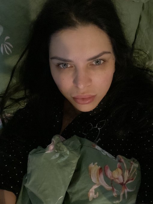 My dear friends I got super sick. Can&rsquo;t do any custom. Can&rsquo;t do live this week. Hope to see you soon