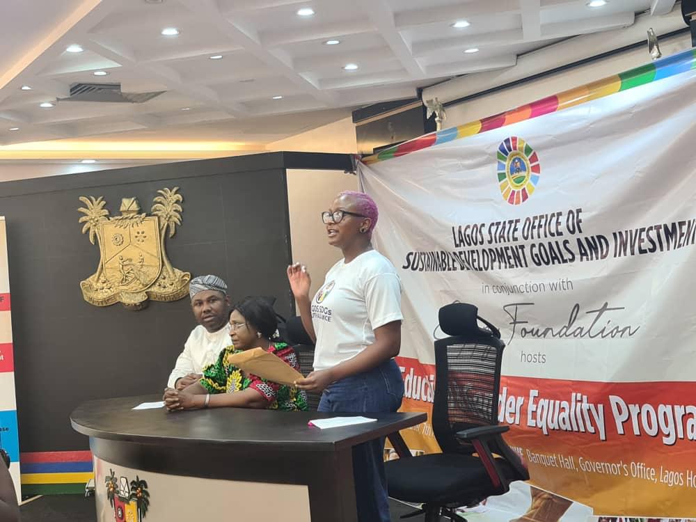 followlasg's tweet image. Permanent Secretary, Office of SDGs and Investment, Mrs. Abosede George,
Senior Special Assistant to the Governor on SDGs, Mr. Lekan Fatodu;  Founder, Cuppy Foundation, Florence Otedola (DJ Cuppy), and participants, during the hosting of Education and Gender Equality Programme