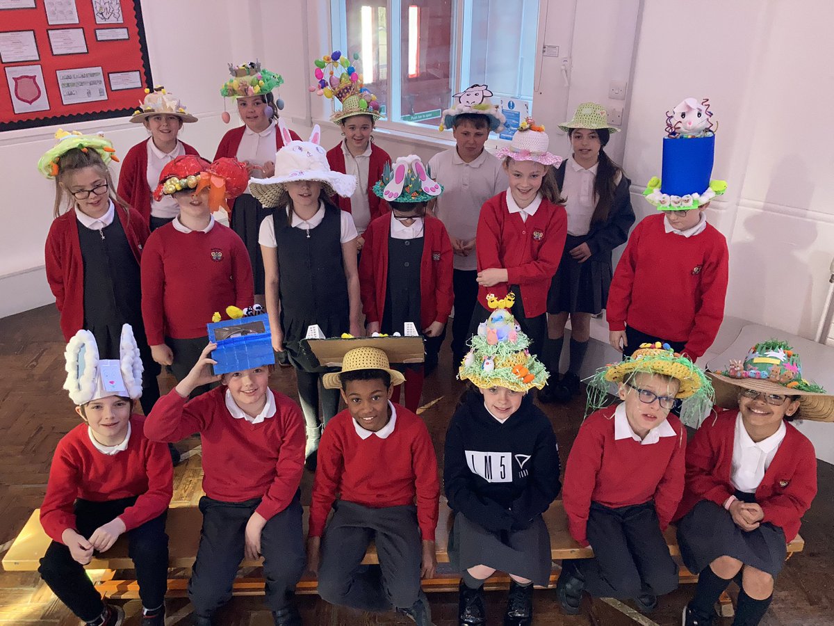RoscoePrimary6's tweet photo. Amazing Easter bonnets in Year 5. Well done everyone 🐣 @Roscoe_Primary https://t.co/eH8ECdRSh5