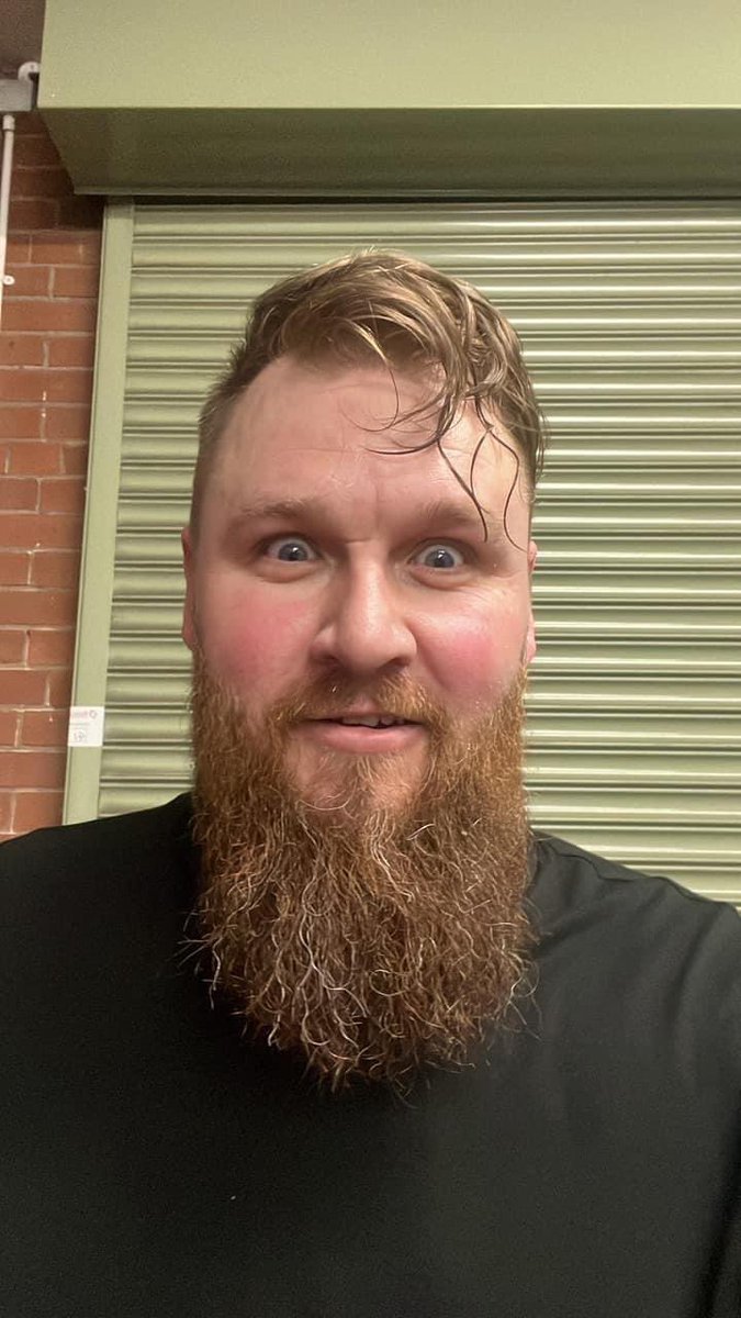 MFTCosting_GJ's tweet photo. Me at 8am after my first session of the #strengthclub course I’ve joined with @izakwildecoach it’s not sweat, it’s an exercise ‘glow’ 😳😆 #justgottastart #fitnessjourney #PT https://t.co/5FX4BSmrCl
