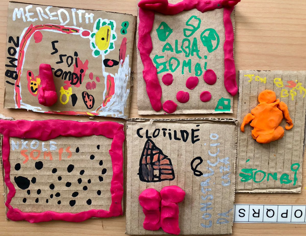 EscolaSamuntada's tweet image. #COSART Aquí hi ha tots els llenguatges: color, volum, grafia, dibuix, paraula, matemàtica, consciència d’espai, reciclatges. #Menudes5anys #Menuts #TreballdelCos @AmpaSamuntada @aliancesmagnet