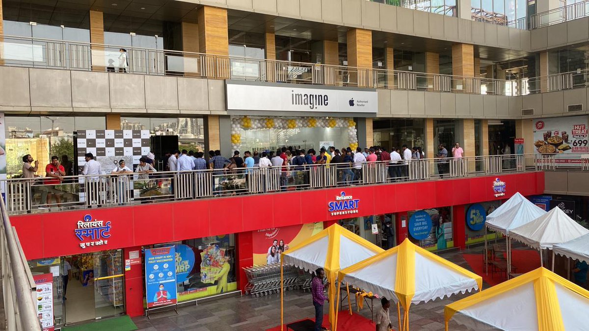 ImagineApplePR's tweet photo. Join us in the most awaited launch of the town, The wait is almost over! We are about to open the gates.

We welcome you to the grand opening of our fourth store in Gurugram!

Become a part of our celebrations with the grand offers we have for you.

📞 82874-82874

#IRISBroadway https://t.co/aFLOOupFd5
