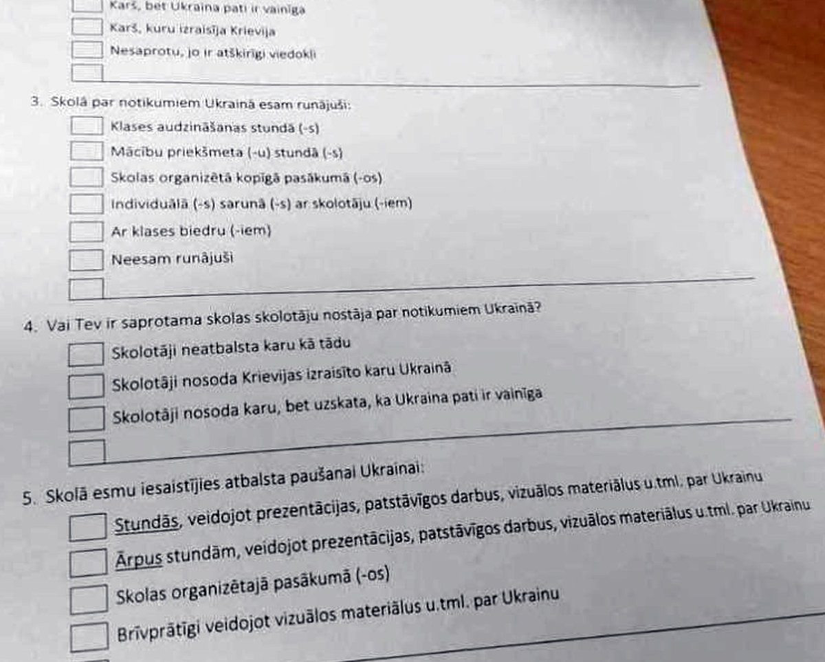 Ar abām rokām, kājām, degošu sirdi sāpošu dvēseli esmu par Ukrainu. Par Ukrainas apbruņošanu, par brīvību, pret zvērībām. Par sankcijām, robežu slēgšanu, palīdzību bēgļiem un Latvijas līdzdalību šajā misijā.
BET uzmanīgi, lai nesperam platu soli krievijas sistēmas virzienā.