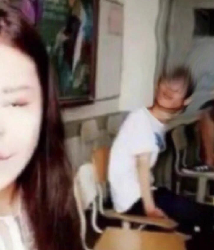 @mg2b5_yeah 俺は彼を元に戻してあげたかっただけなんだ。 