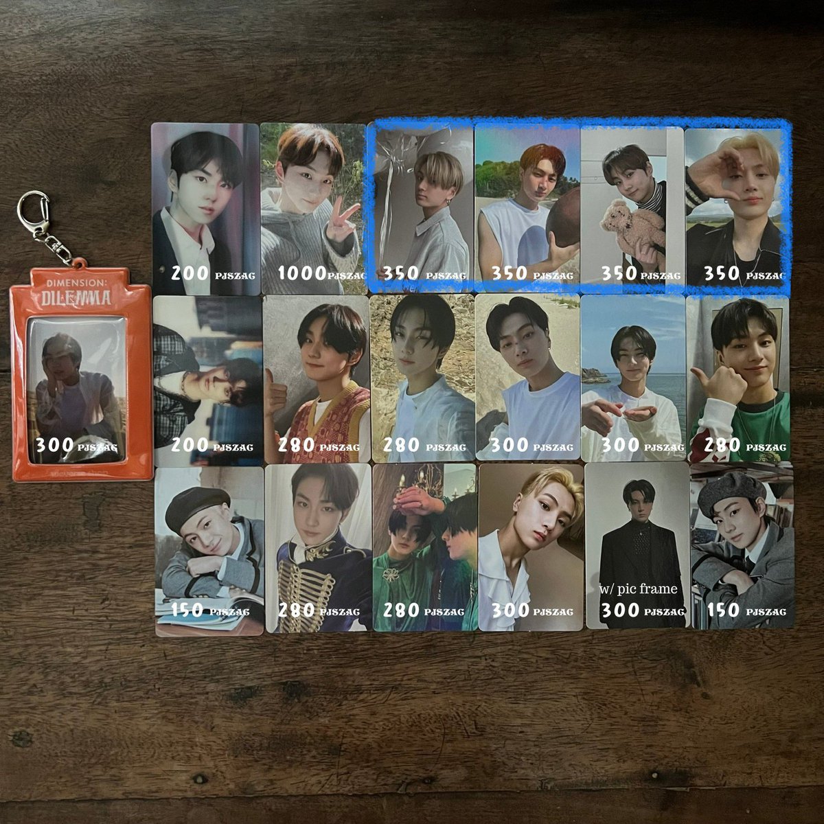 pjszac's tweet photo. last attempt to sell anything t_t

wts lfb ph

enhypen pcs

can tingi everything except pcs inside the blue box
1 pc in the blue box must be taken with pcs worth at least 1k

t. jay sando braso balloon sunoo beret ni-ki gang feitan specs jungwon teddy hee guitar jake dawn pogi https://t.co/Q65C3oq3YE