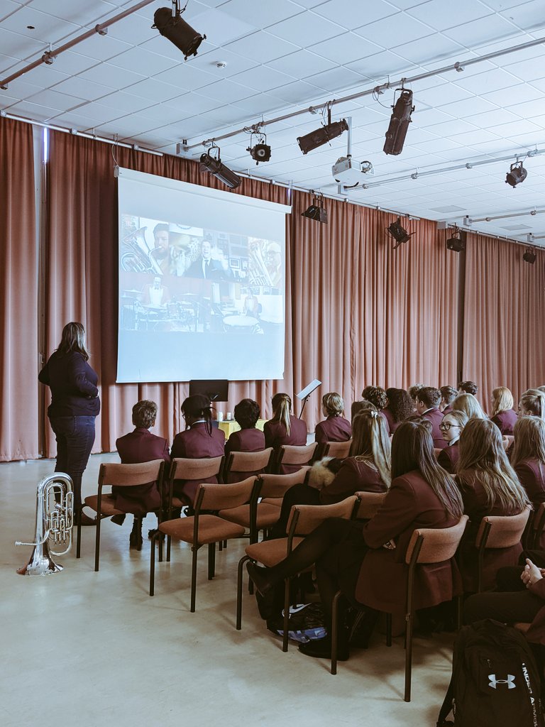 kimwearmouth's tweet photo. Thank you @TrustDurham for the fantastic presentation of a wide selection of instruments available for our students to learn! C'mon @StJohnsMusic1, get playing!!! https://t.co/jTMEDXwaRe
