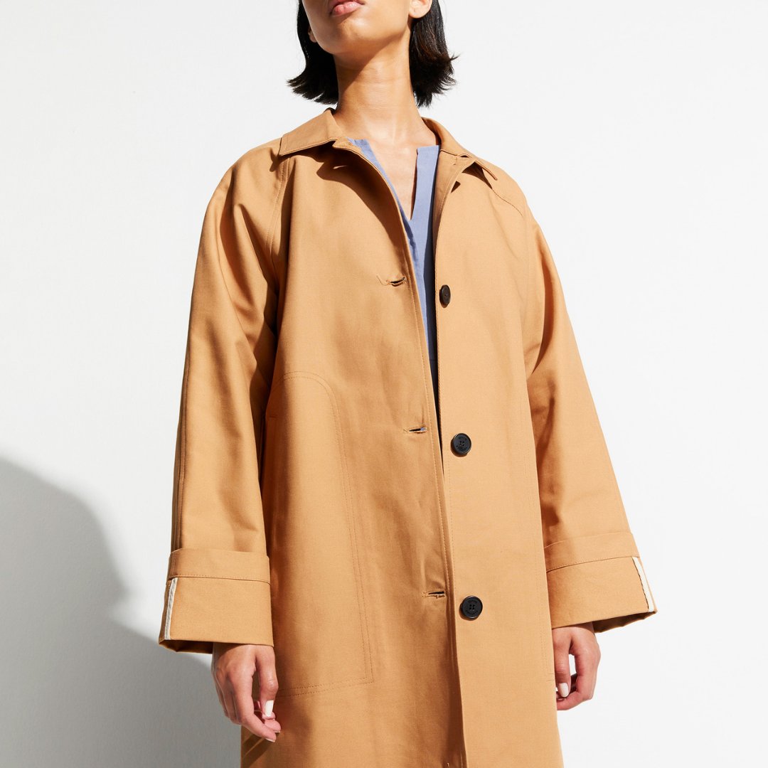 En #Elvine nos cuentan que Elsa es una prenda primaveral versátil atemporal. Que está llena de detalles, que es una prenda con aspecto sofisticado y moderno. 
Y yo te lo resumo en tres palabras: de no quitar. -> bit.ly/3uikAB9
#BilbaoShopping #HemenGoShopping #serie_be