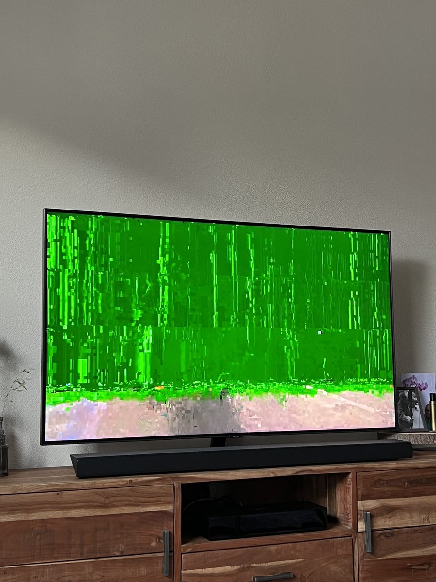 Bjornj606's tweet photo. @viaplaysportnl waar zijn jullie nu weer mee bezig? Dit is het enige wat ik de hele tijd te zien krijg met streamen… https://t.co/DkBm9huPIU