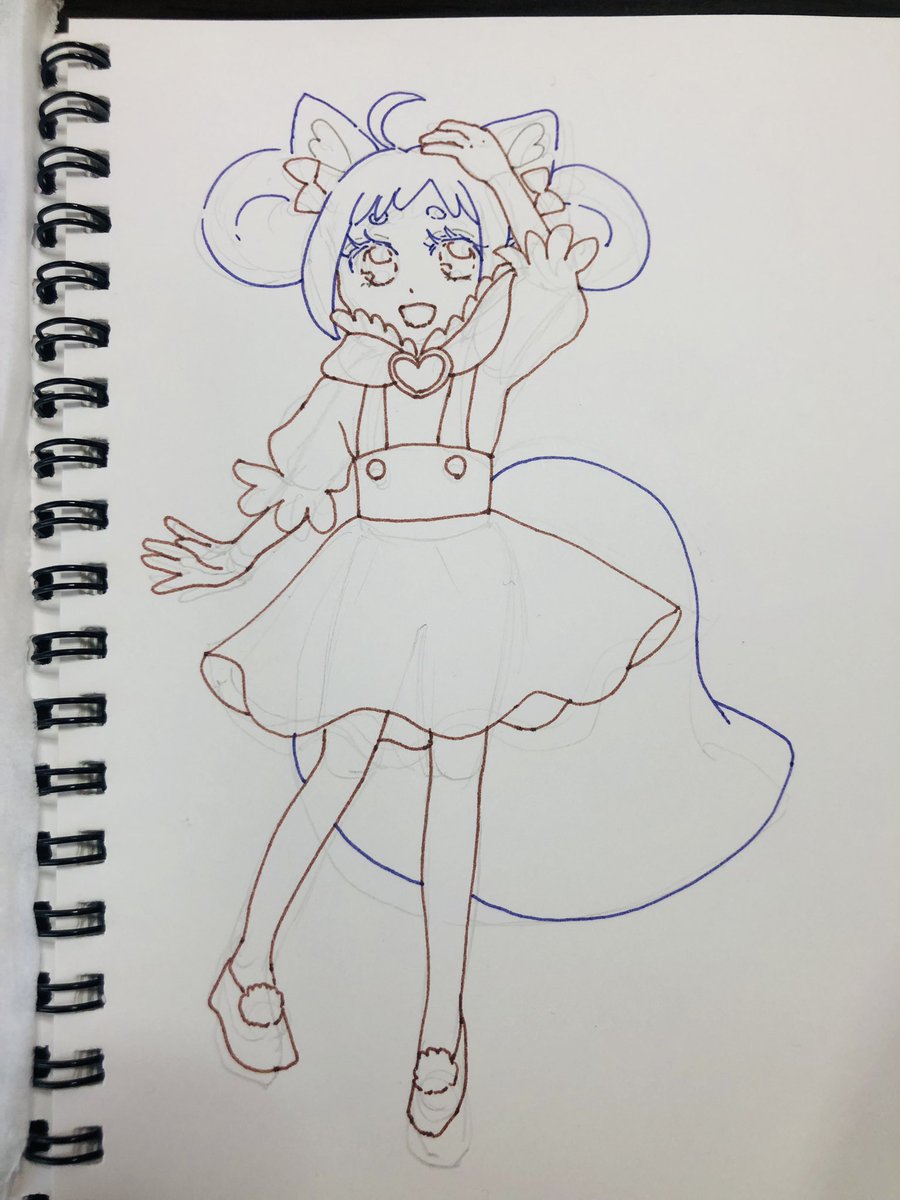 本日のポーズモデルちゃん。
腕短くてかわいいね 笑
だいたいカナヲごっこしてる。

モデルさん見ながらコメコメ幼児バージョン🦊🍙
ちょっと背が高すぎたかな🤔 
