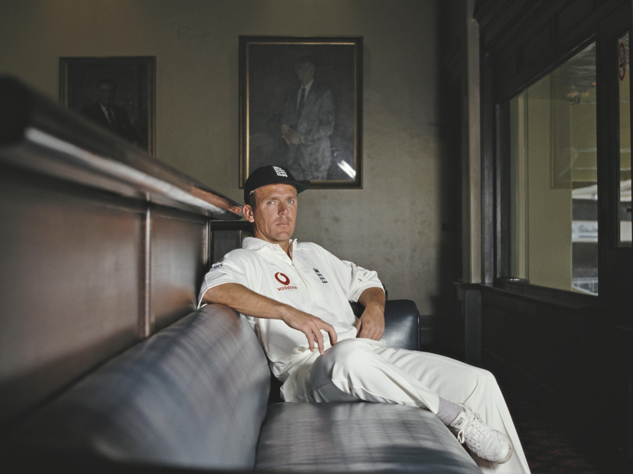 Happy birthday to Alec Stewart one of England s most successful wicket-keepers of all time 