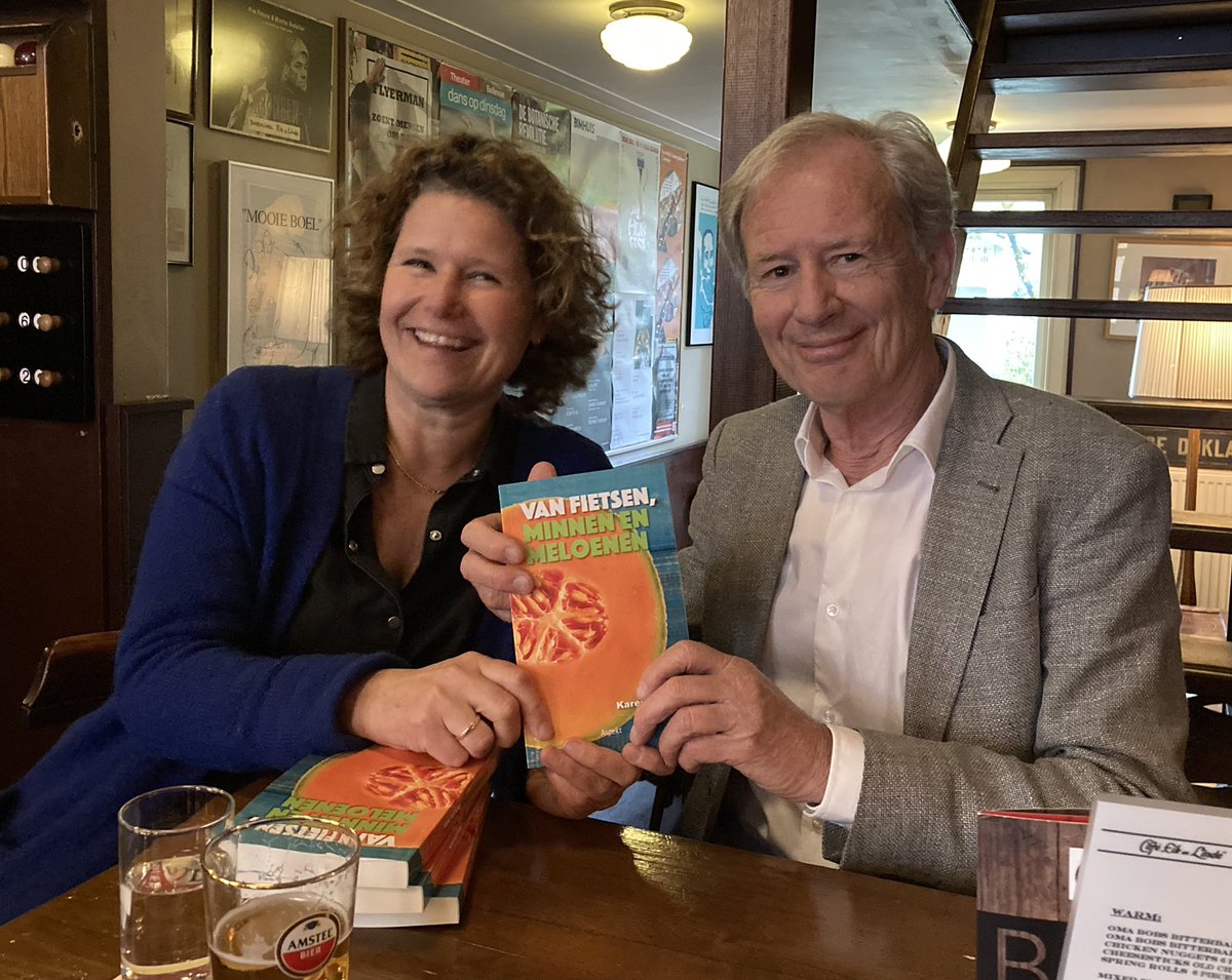 Annette Wolthers (@annettewolthers) on Twitter photo Mijn vriend Karel heeft op zijn 75e zijn eerste boek gepubliceerd en is bij deze dus schrijver! Hij heeft doorgaans een vlijmscherpe humor en is heerlijk met taal, dus ik zeg: โMensen, kopen dat boek!โ
Karel de Roy: Van Fietsen, minnen en meloenen bruna.nl/boeken/van-fieโฆ Mijn vriend Karel heeft op zijn 75e zijn eerste boek gepubliceerd en is bij deze dus schrijver! Hij heeft doorgaans een vlijmscherpe humor en is heerlijk met taal, dus ik zeg: โMensen, kopen dat boek!โ
Karel de Roy: Van Fietsen, minnen en meloenen bruna.nl/boeken/van-fieโฆ