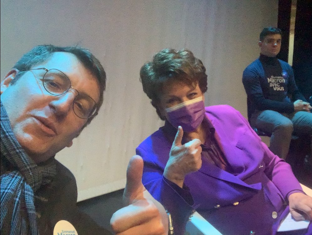 alainchretien's tweet photo. Au théâtre Francois-Villon de Vesoul, nous sommes heureux d’accueillir @R_Bachelot, ministre de la Culture.
Des échanges très enrichissants autour du programme d’@EmmanuelMacron, le seul candidat des territoires ! @avecvous https://t.co/1DUEDxPAqr