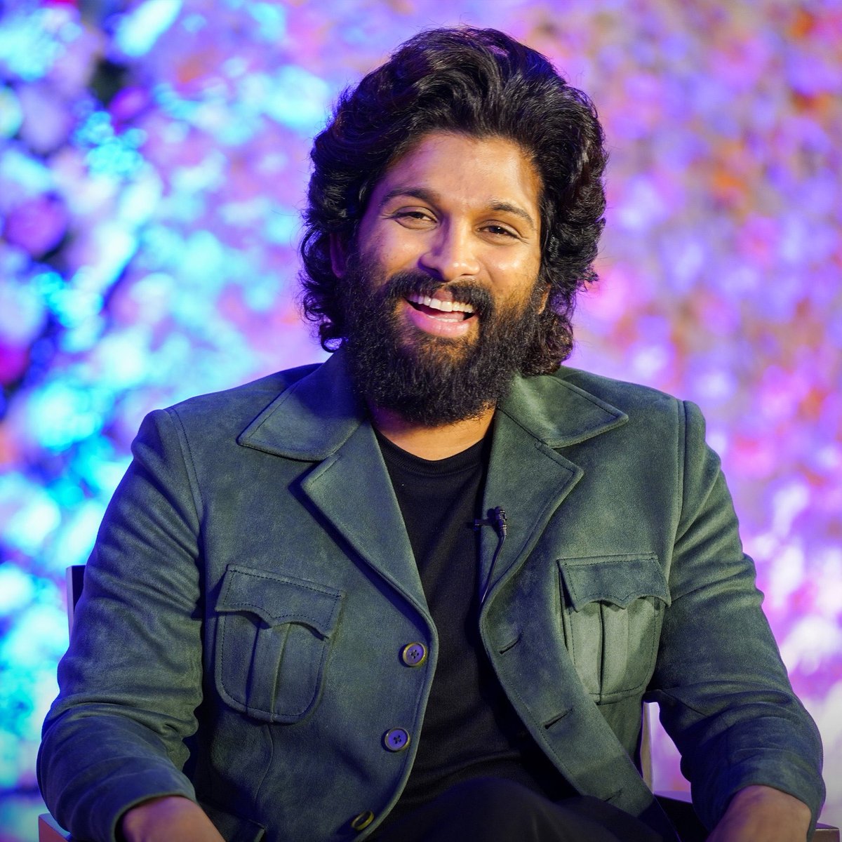 tweet2prashant's tweet photo. Here's wishing  the super talented, Pan India Superstar and style icon @alluarjun Garu a very Happy Birthday!

#AlluArjun #HappyBirthdayAlluArjun #HappyBirthday #HBDALLUduARJUN #AlluArjunBirthdayCDP https://t.co/rGQ1PzkKLA