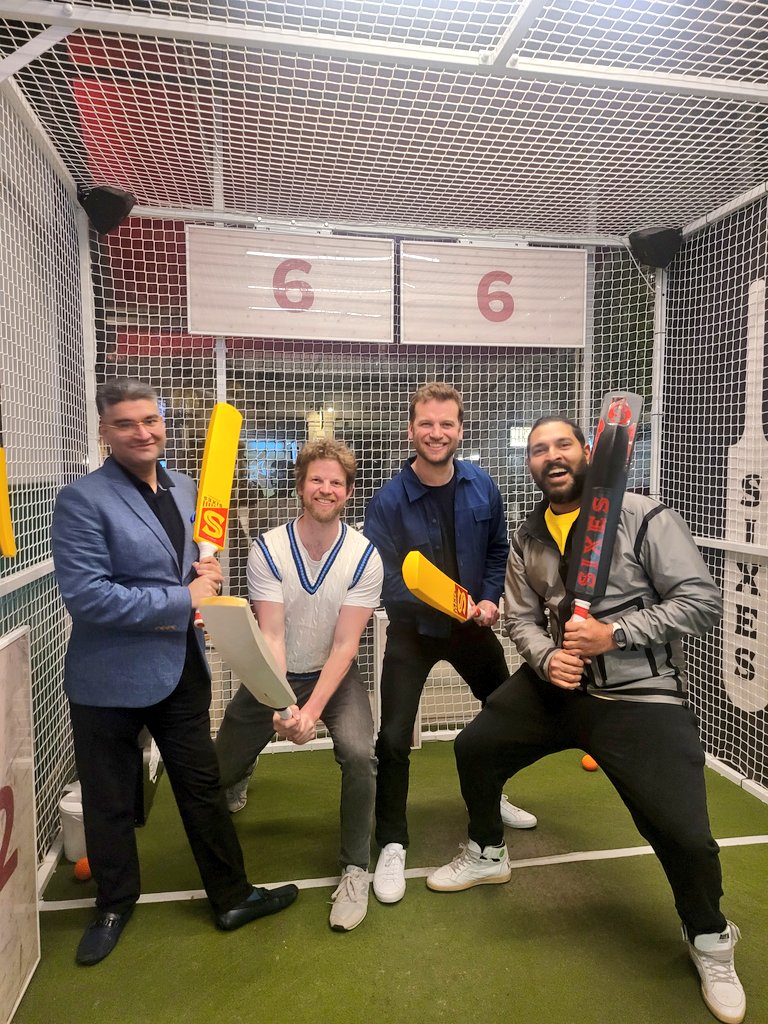 Kishan_Devani's tweet photo. It was great to catch up with my dear friend/brother  the legendary @BCCI Cricket Player, Founder of #YuvrajSingh Group of Companies &amp; @YOUWECAN  Cancer Foundation - the man himself @YUVSTRONG12 at the fantastic @sixescc in #London! Always a pleasure my Bro! https://t.co/lFySkTntGw