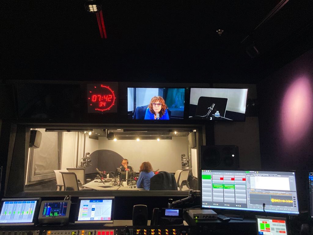 Pauline Chanu (@paulinechanu) on Twitter photo A la matinale de <a href="/franceculture/">France Culture</a> nous recherchons un.e stagiaire à partir de maintenant jusqu’au 1er juillet / niv. Bac +2/3 / aide à la préparation de l’émission - recherche d’archives - présence en régie pendant le direct. Convention obligatoire. Précisions en MP 🎧☺️ A la matinale de <a href="/franceculture/">France Culture</a> nous recherchons un.e stagiaire à partir de maintenant jusqu’au 1er juillet / niv. Bac +2/3 / aide à la préparation de l’émission - recherche d’archives - présence en régie pendant le direct. Convention obligatoire. Précisions en MP 🎧☺️