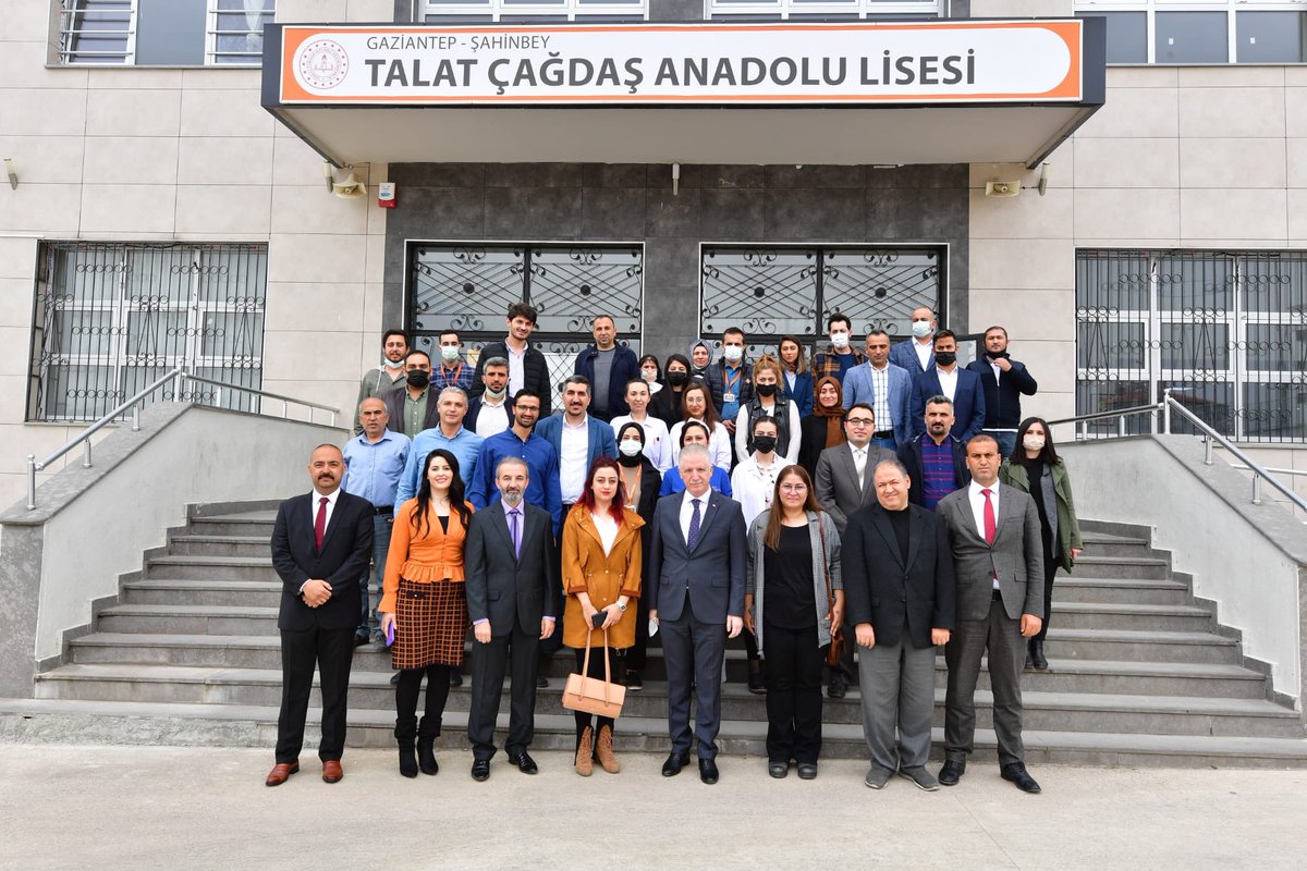 ZcigdemBal's tweet photo. Sayın valimiz @gul_davut okulumuzu ziyarete gelip ihtiyaçlarımızı sordu, teşekkür ediyoruz https://t.co/68Mm8TxN8D