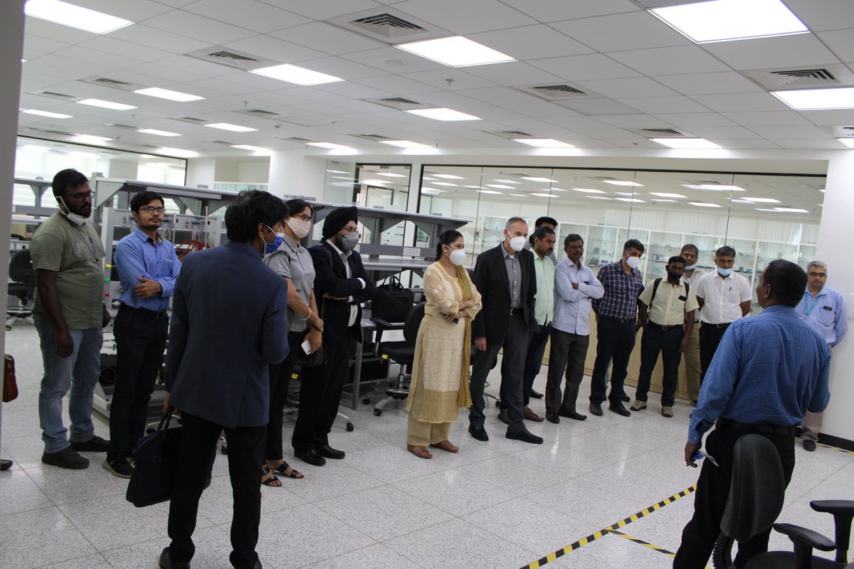 STPIBengaluru's tweet image. Sh Boris Golubovic VP, @Littelfuse Industry partner of #STPIIoTOpenLab, interacted with startups &amp;amp; apprised about their Products/Solutions supporting global trends in #IoT during his visit to #STPIIoTOpenLab on 7th April 2022. @arvindtw #STPIINDIA