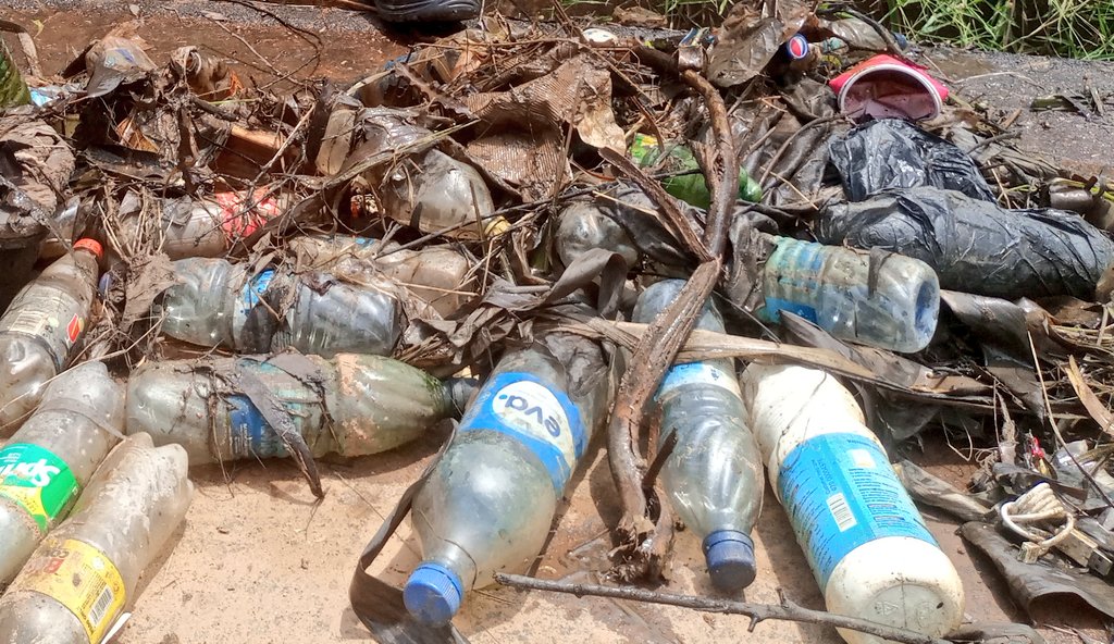 <a href="/CCSoludo/">Chukwuma Charles SOLUDO, CFR</a> is incapable of cleaning the state all alone, unless we ourselves, clean our ógbè one by one.

Ihe na-egbu oturu dị oturu n'ukwu!