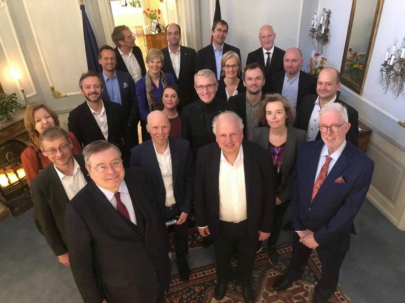 København er et populært rejsemål, ikke kun for turister men også for tyske politikere der interesserer sig for digitalisering og byplanlægning. I går have jeg fornøjelsen at modtage Hamburgs 'Digitaliseringsrunde' under ledelse af Jan Pörksen <a href="/Senat_Hamburg/">Hamburger Senat</a>. Tak til alle gæster.