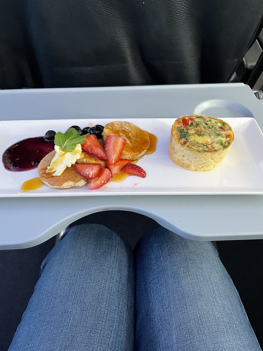 <a href="/LiftAirlineSA/">LIFT Airline</a> great premium service on the red eye from Cape Town to Joburg this morning. Best domestic airline by far.