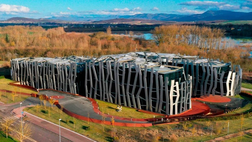 Innovaraba: la ciudad del deporte que quiere convertir Vitoria en un 'hub' internacional
…elconfidencial-com.cdn.ampproject.org/c/s/www.elconf… a través de <a href="/Cotizalia/">Cotizalia</a>