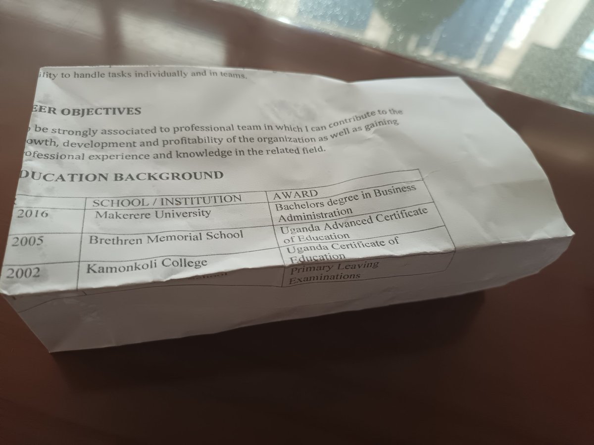 joshuamusaasiz3's tweet photo. For starters, this morning I ate a chapati from someone's CV. Ennaku eri mu kusoma🙆🙆🙆 @CultonScovia @KOmukungu https://t.co/FAlWGKJvFa