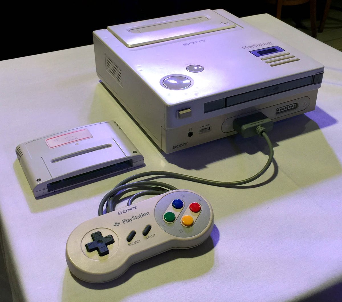 The currently only known prototype for the SNES-based PlayStation. (Photo from Eurogamer) https://t.co/qtCLDkTlKk