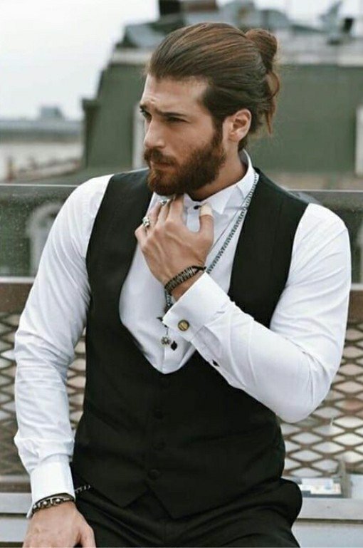 SalmoralM's tweet photo. @Sereyo11 Buenos días!!

Día 115. Con chaleco

#CanYaman #CYChallenge #CYReto https://t.co/bqjbMVIhBe