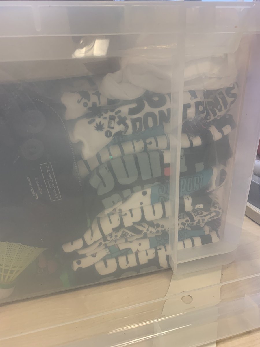 seeds_4change's tweet photo. All our gear is here and ready to go!! See you at three for a chat and snack!!! Altab Ali park near Aldgate East in London! @Sim2thaWorld @anyoneschild @SDPcampaign @BartsSfGH @PDancefloors @UKLEAP @HealthPoverty @jfernandezochoa @PeteKrykant_OPC @SSchlossenberg https://t.co/yolIiBd1SE