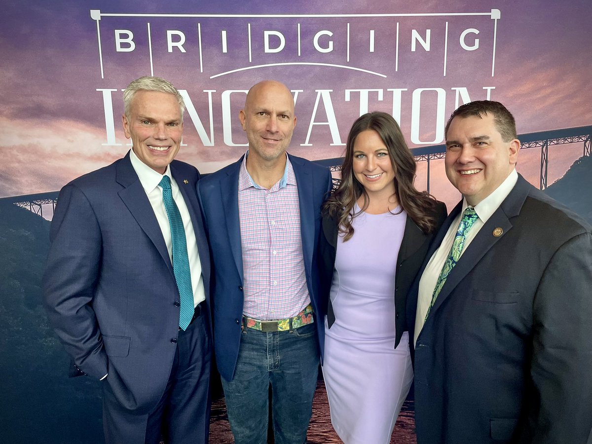 BillWoodrum's tweet photo. A fantastic week for the inaugural Bridging Innovation event. Nearly one thousand participants. #Entrepreneurs. #Students #ResourcePartners with more than $100,00 worth of #dealflow already documented. @wvdevo @WVBusinessLink @ARCgov @WVSBDC @wvuchambers https://t.co/3V1V51oSZO