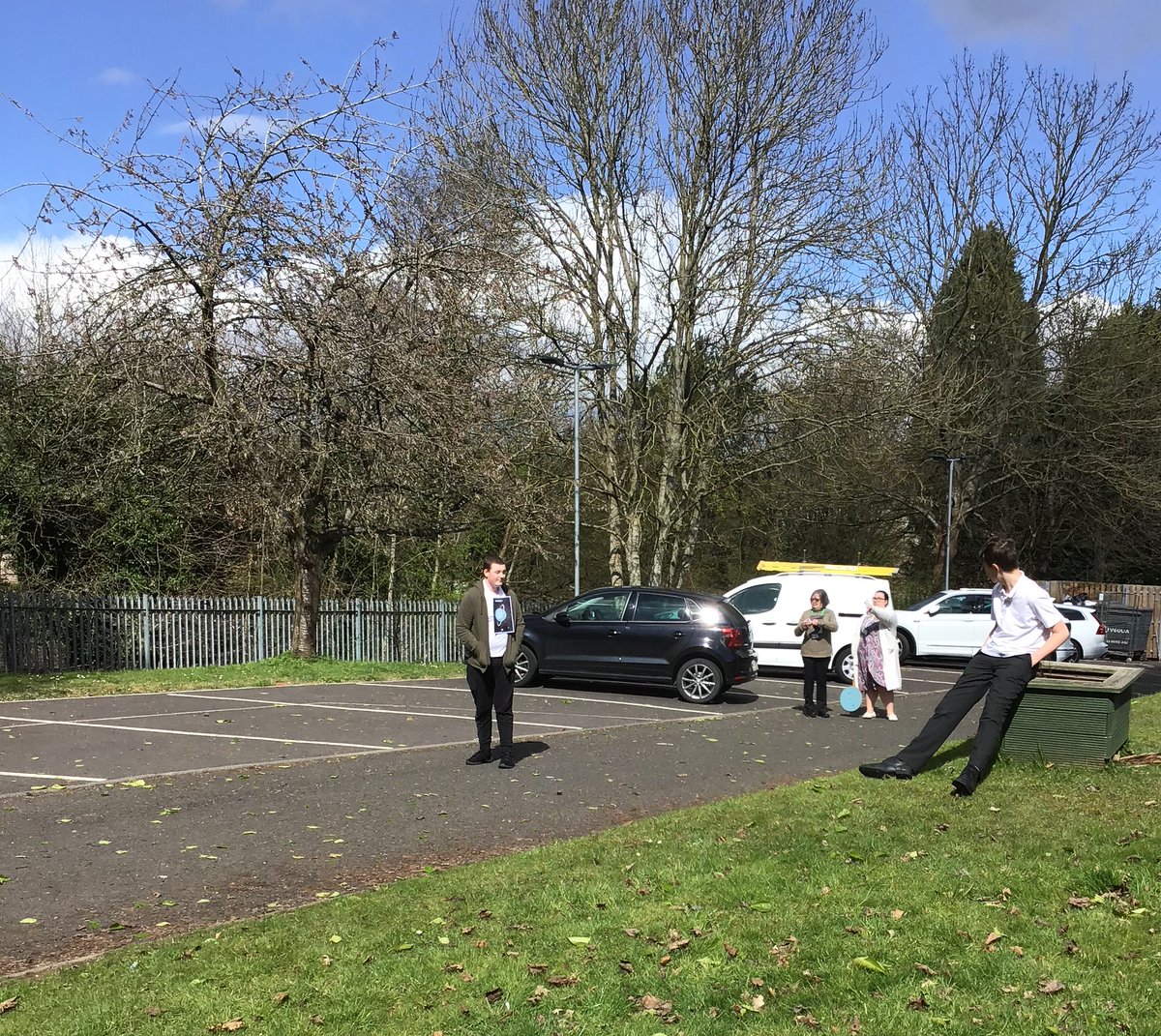TgarTreetops's tweet photo. KS3 students taking Science outside yesterday https://t.co/tz1SFJwfBA