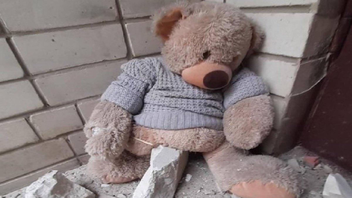 #UkraineRussiaWar dalla #Polonia <a href="/lafrogh/">carla frogheri</a> 
I #bambini e la #guerra, <a href="/ernestocaffo/">Ernesto Caffo</a> <a href="/telefonoazzurro/">Fondazione S.O.S. Telefono Azzurro ETS</a>
#ConiBambiniUcraini <a href="/rossidoria/">Marco Rossi-Doria</a> <a href="/ConiBambini/">Con i Bambini</a> 
#8aprile #Rome4peace Stefano Orlando <a href="/santegidionews/">Comunità di Sant'Egidio</a> 

10.30 <a href="/Radio1Rai/">Rai Radio1</a> #Chegiornoè 
📩3356992949
📻bit.ly/Radio1RaiTw