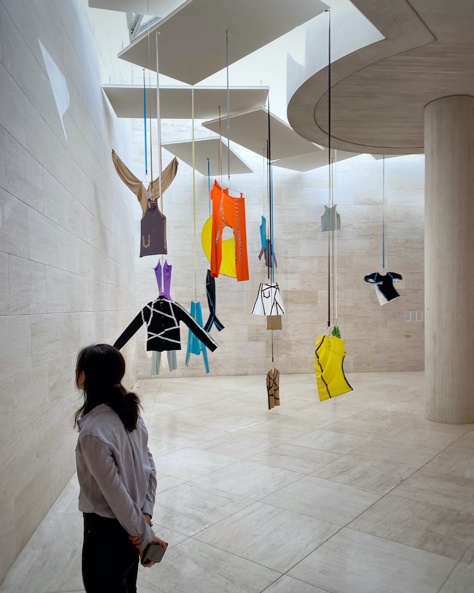 mudamlux's tweet photo. The #MudamCollection display #mirrormirror focuses on #fashion, can only be seen until 24.04. #Mudam marks the final days of this exhibition with "PARADES", a series of performances by #DariusDolatyariDolatdoust.
More infos and booking: https://t.co/QGqw8E0bCC https://t.co/VEKSxQsbjc