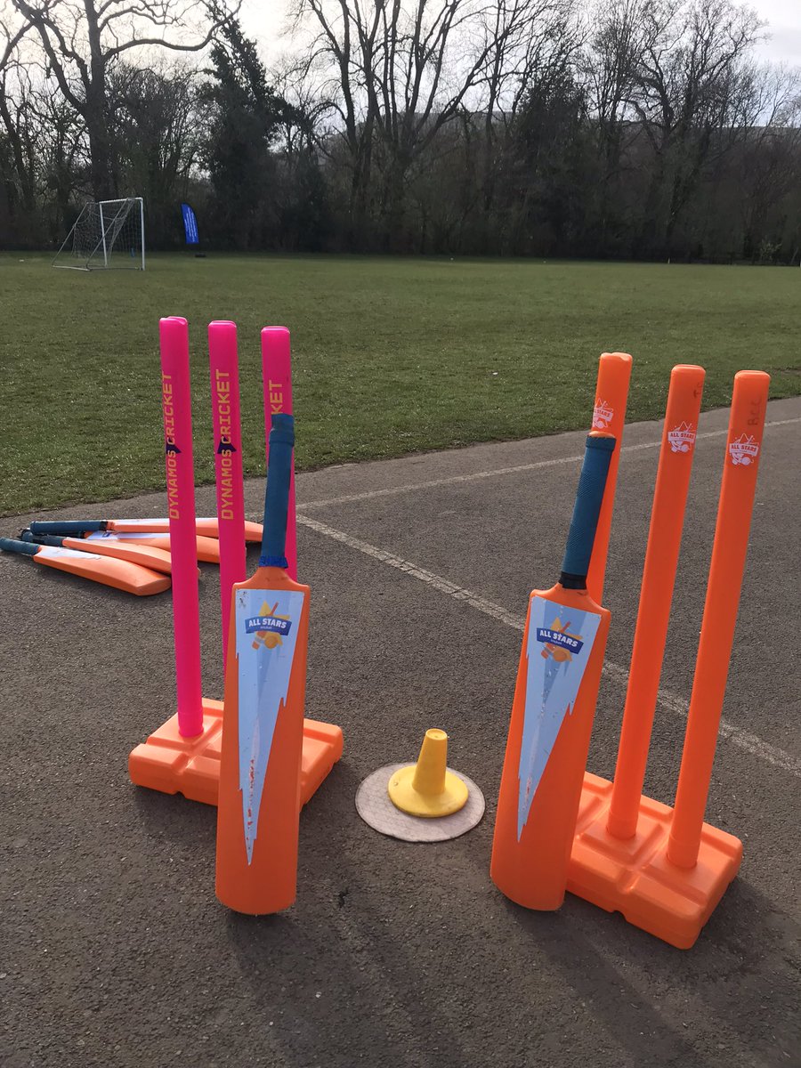 Sheep009Terry's tweet photo. Privileged to be invited to @gilwern_school for their world tour. This term we are stopping in India and great to be introducing children to @allstarscricket @DynamosCricket https://t.co/mClpSXEnej