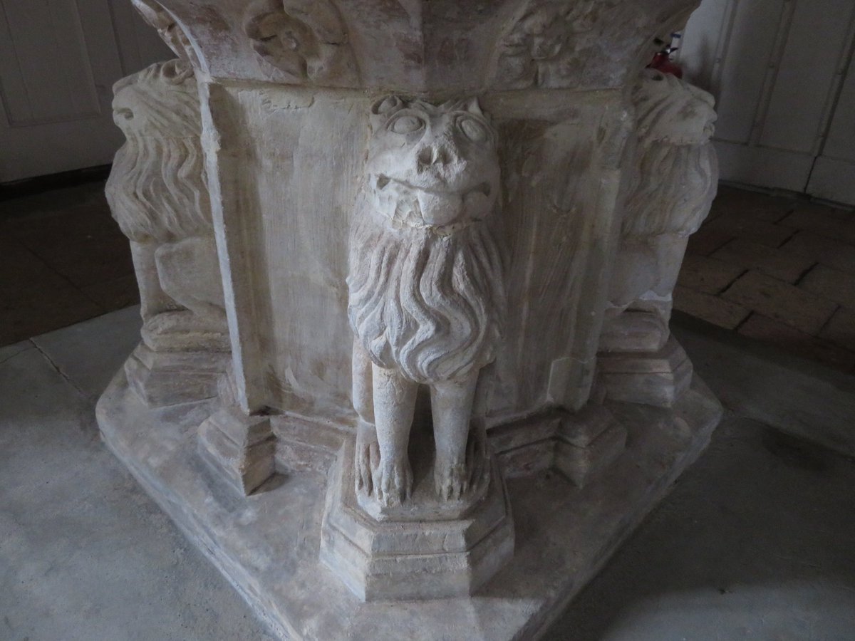 RMZHBC's tweet photo. #FontsOnFriday lions aplenty at St Maryโs, #Surlingham #Norfolk https://t.co/lWPeObGdey
