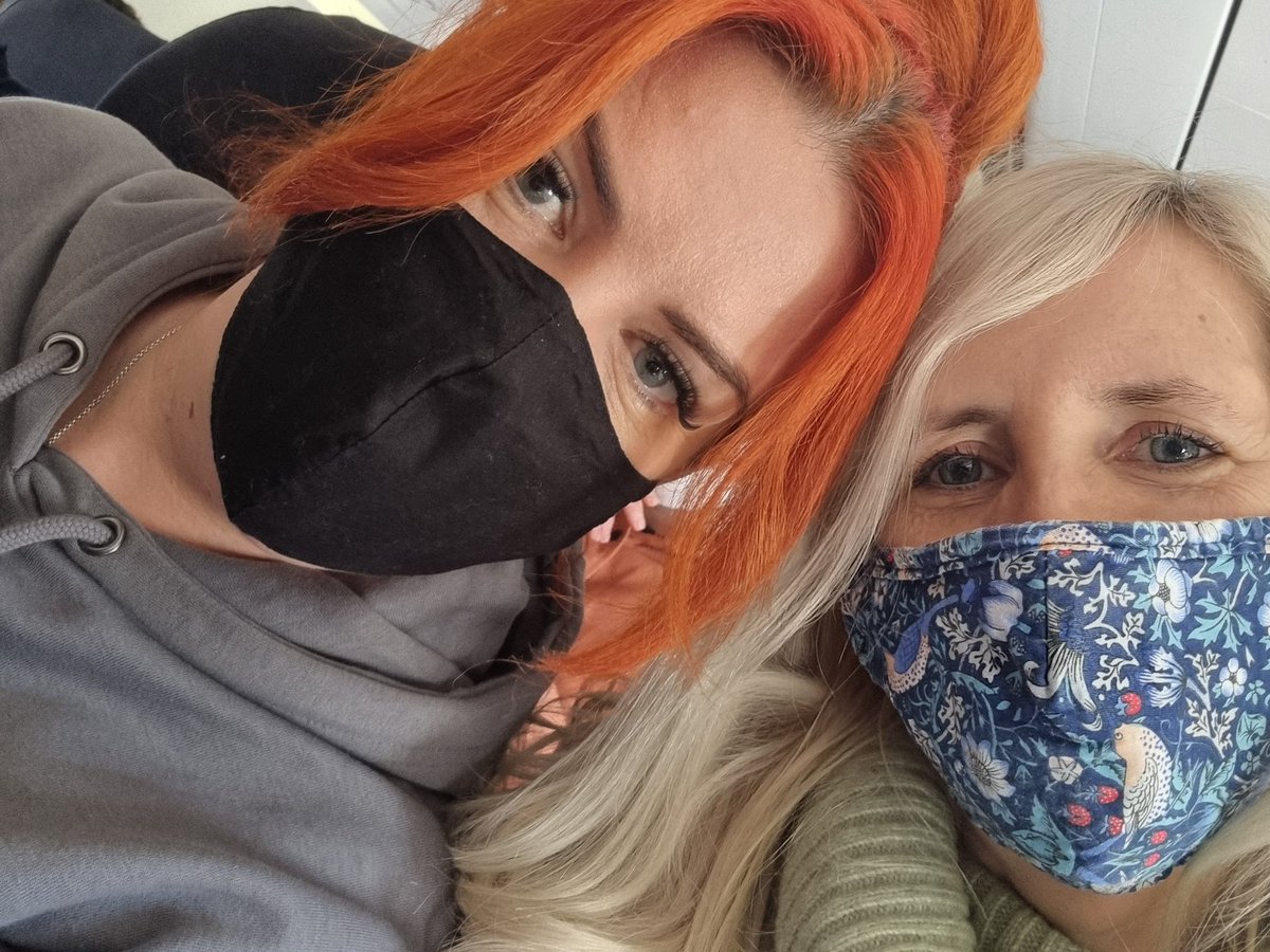GOSSANGEL's tweet photo. @TrueFlameOK @amandalouise_ @easyJet Finally boarded !!see you later xxx https://t.co/D4IehhZNDW